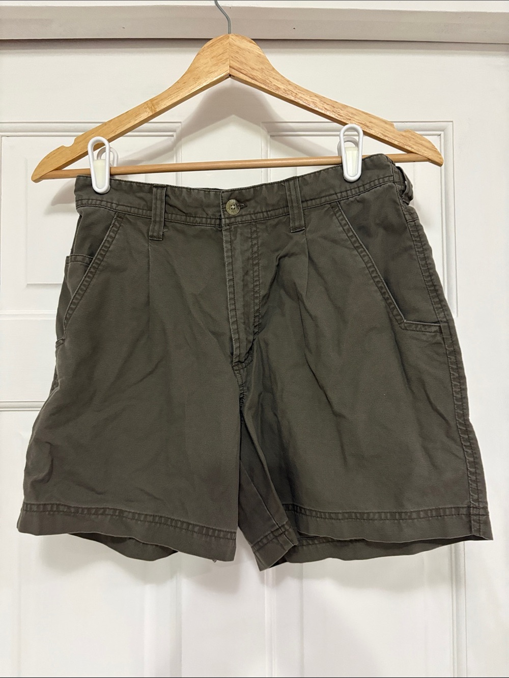 Columbia Women's Grayish Brown Cargo Shorts -